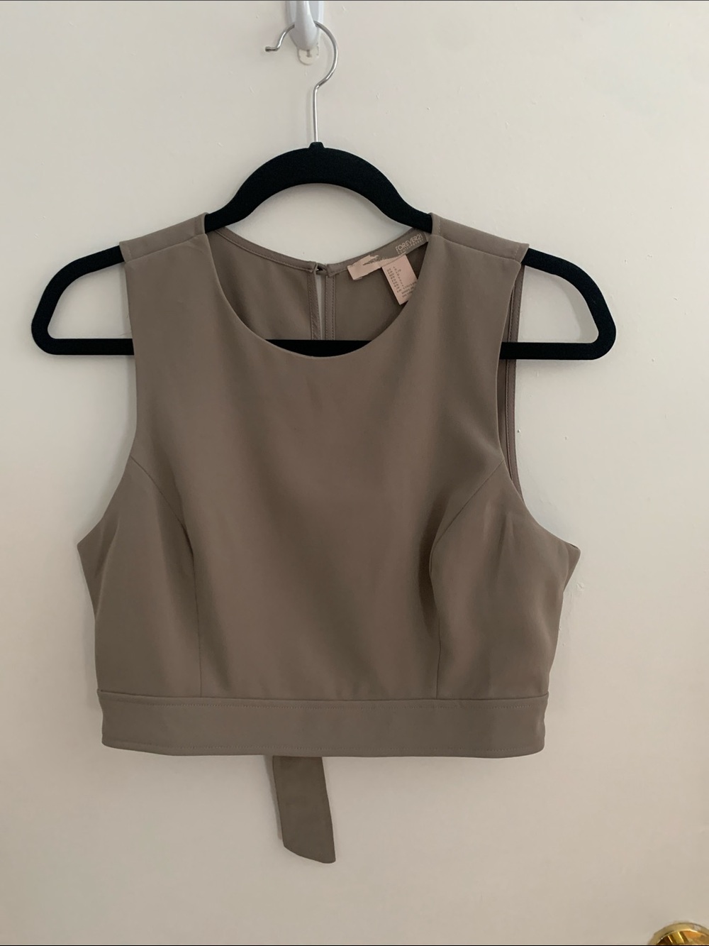 [L] F21 Taupe Sleeveless Crop Top